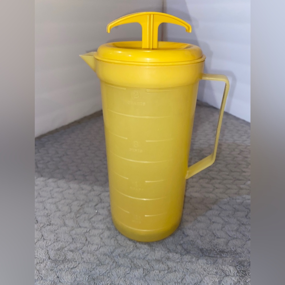 Rare- Vintage Federal Housewares Plunge Pitcher